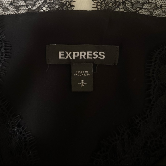 Express blouse with lace - Picture 3 of 3